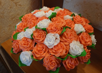 Como fazer rosas de papel com as próprias mãos: Instruções passo a passo para iniciantes (mais de 190 fotos)