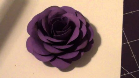 Como fazer rosas de papel com as próprias mãos: Instruções passo a passo para iniciantes (mais de 190 fotos)