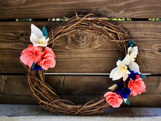 Como fazer rosas de papel com as próprias mãos: Instruções passo a passo para iniciantes (mais de 190 fotos)