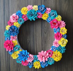 Como fazer rosas de papel com as próprias mãos: Instruções passo a passo para iniciantes (mais de 190 fotos)