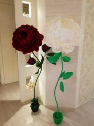 Como fazer rosas de papel com as próprias mãos: Instruções passo a passo para iniciantes (mais de 190 fotos)