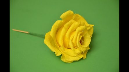 Como fazer rosas de papel com as próprias mãos: Instruções passo a passo para iniciantes (mais de 190 fotos)