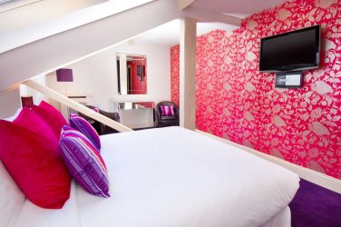 Conto de fadas rosa: 220+ (foto) combinações de opções no interior de salas diferentes