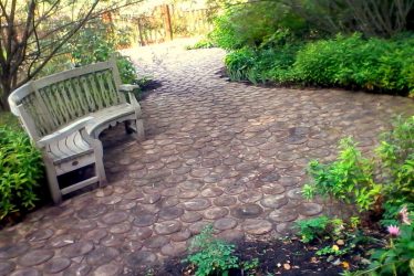 Como é bonito fazer caminhos de jardins com as próprias mãos a baixo custo? Mais de 180 fotos de opções suburbanas de diferentes materiais (telhas, plástico, borracha)