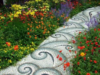 Como é bonito fazer caminhos de jardins com as próprias mãos a baixo custo? Mais de 180 fotos de opções suburbanas de diferentes materiais (telhas, plástico, borracha)