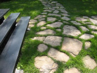 Como é bonito fazer caminhos de jardins com as próprias mãos a baixo custo? Mais de 180 fotos de opções suburbanas de diferentes materiais (telhas, plástico, borracha)