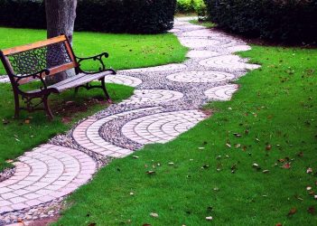 Como é bonito fazer caminhos de jardins com as próprias mãos a baixo custo? Mais de 180 fotos de opções suburbanas de diferentes materiais (telhas, plástico, borracha)