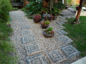 Como é bonito fazer caminhos de jardins com as próprias mãos a baixo custo? Mais de 180 fotos de opções suburbanas de diferentes materiais (telhas, plástico, borracha)