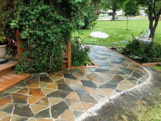Como é bonito fazer caminhos de jardins com as próprias mãos a baixo custo? Mais de 180 fotos de opções suburbanas de diferentes materiais (telhas, plástico, borracha)