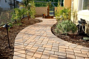 Como é bonito fazer caminhos de jardins com as próprias mãos a baixo custo? Mais de 180 fotos de opções suburbanas de diferentes materiais (telhas, plástico, borracha)