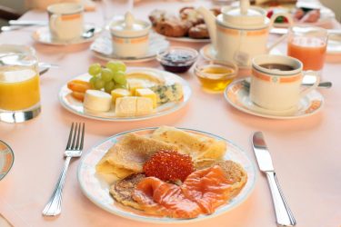 Tecnologia de serviço de mesa para o almoço - Cuidar dos entes queridos (mais de 225 fotos)