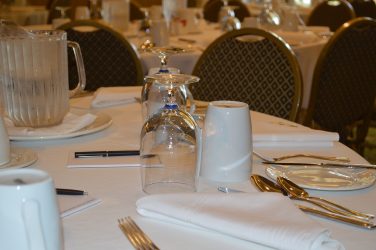 Tecnologia de serviço de mesa para o almoço - Cuidar dos entes queridos (mais de 225 fotos)