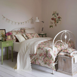 Shabby chic no interior: Como decorar um apartamento no estilo de shebbi-chic? 210+ (foto) para quarto, cozinha, sala de estar