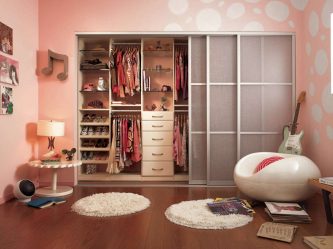 Guarda-roupa no berçário: Como não cometer um erro com a escolha? 205+ (foto) design com opções (guarda-roupa de correr, canto, built-in)