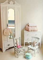 Guarda-roupa no berçário: Como não cometer um erro com a escolha? 205+ (foto) design com opções (guarda-roupa de correr, canto, built-in)