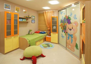 Guarda-roupa no berçário: Como não cometer um erro com a escolha? 205+ (foto) design com opções (guarda-roupa de correr, canto, built-in)
