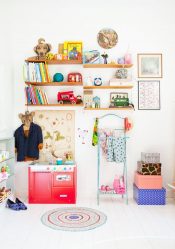 Guarda-roupa no berçário: Como não cometer um erro com a escolha? 205+ (foto) design com opções (guarda-roupa de correr, canto, built-in)