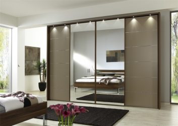 Guarda-roupa no quarto: encontre o guarda-roupa dos seus sonhos. Os modelos mais relevantes e práticos