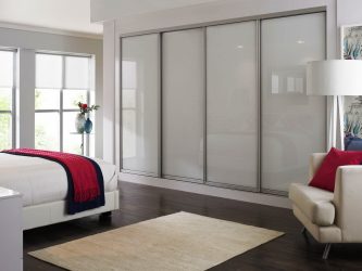 Guarda-roupa no quarto: encontre o guarda-roupa dos seus sonhos. Os modelos mais relevantes e práticos