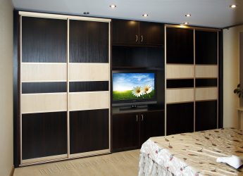 Guarda-roupa no quarto: encontre o guarda-roupa dos seus sonhos. Os modelos mais relevantes e práticos