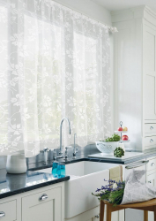 Beleza do ar: cortinas de organza irá adicionar um estilo sofisticado para sua casa. 195+ (Fotos) das variantes brancas combinadas e curtas. Segredos das compras certas