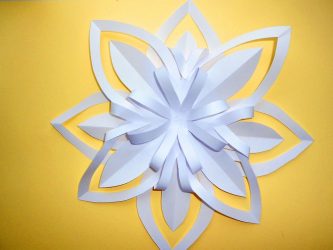 Flocos de neve de papel DIY simples e volumosos: Mais de 75 fotos com instruções passo a passo. Nós decoramos a casa para o feriado (+ Avaliações)
