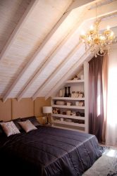 Idéias de design surpreendentes Quartos no sótão: 200 + (Foto) Interiores em estilo contemporâneo