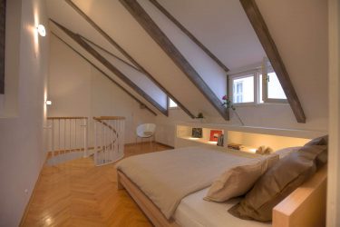 Idéias de design surpreendentes Quartos no sótão: 200 + (Foto) Interiores em estilo contemporâneo