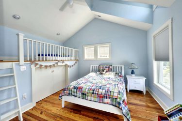 Idéias de design surpreendentes Quartos no sótão: 200 + (Foto) Interiores em estilo contemporâneo