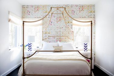 Quarto com papel de parede de duas cores 210+ Foto: Idéias de design que não deixarão ninguém indiferente