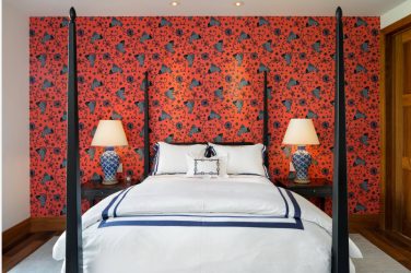 Quarto com papel de parede de duas cores 210+ Foto: Idéias de design que não deixarão ninguém indiferente