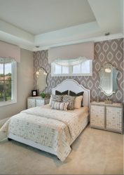 Quarto com papel de parede de duas cores 210+ Foto: Idéias de design que não deixarão ninguém indiferente