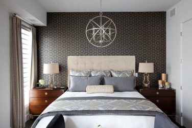 Quarto com papel de parede de duas cores 210+ Foto: Idéias de design que não deixarão ninguém indiferente