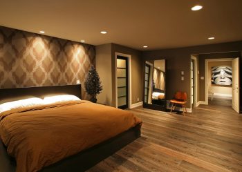 Quarto com papel de parede de duas cores 210+ Foto: Idéias de design que não deixarão ninguém indiferente