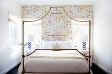 Quarto com papel de parede de duas cores 210+ Foto: Idéias de design que não deixarão ninguém indiferente