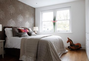 Quarto com papel de parede de duas cores 210+ Foto: Idéias de design que não deixarão ninguém indiferente