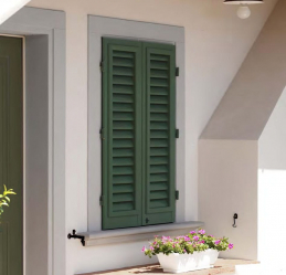 Exemplos de sucesso da transformação da fachada da casa com a ajuda de persianas para janelas (madeira, metal, plástico). Tornar simples e bonito (+ Avaliações)