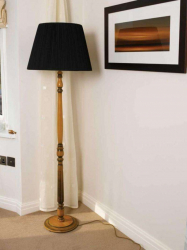 Candeeiro de pé na casa: um elemento de decoração ou uma maneira de criar estilo e conforto? 200+ (fotos) opções de piso para sala, quarto e cozinha