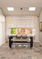 Que lindo pendurar o tule na cozinha? Curto ou Longo? 145+ Fotos de novos produtos na área de têxteis para interiores