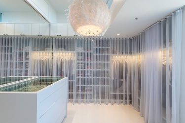 Que lindo pendurar o tule na cozinha? Curto ou Longo? 145+ Fotos de novos produtos na área de têxteis para interiores