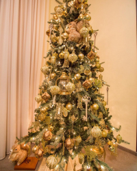 Criando um feriado ou uma decoração interessante com guirlandas: 145+ (fotos) de decoração deslumbrante, janelas, árvores de Natal, paredes. Idéias arrojadas que podem mudar seu interior. 4 master classes