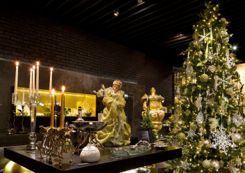Criando um feriado ou uma decoração interessante com guirlandas: 145+ (fotos) de decoração deslumbrante, janelas, árvores de Natal, paredes. Idéias arrojadas que podem mudar seu interior. 4 master classes