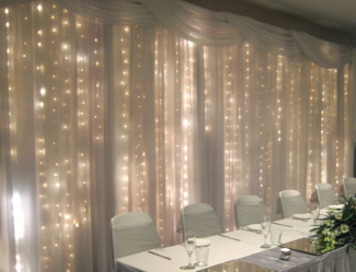 Criando um feriado ou uma decoração interessante com guirlandas: 145+ (fotos) de decoração deslumbrante, janelas, árvores de Natal, paredes. Idéias arrojadas que podem mudar seu interior. 4 master classes