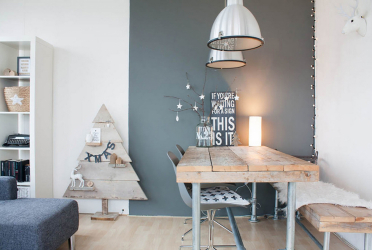 Criando um feriado ou uma decoração interessante com guirlandas: 145+ (fotos) de decoração deslumbrante, janelas, árvores de Natal, paredes. Idéias arrojadas que podem mudar seu interior. 4 master classes