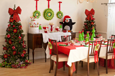 Criando um feriado ou uma decoração interessante com guirlandas: 145+ (fotos) de decoração deslumbrante, janelas, árvores de Natal, paredes. Idéias arrojadas que podem mudar seu interior. 4 master classes