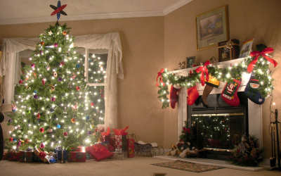 Criando um feriado ou uma decoração interessante com guirlandas: 145+ (fotos) de decoração deslumbrante, janelas, árvores de Natal, paredes. Idéias arrojadas que podem mudar seu interior. 4 master classes