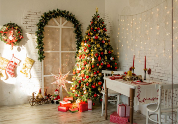 Criando um feriado ou uma decoração interessante com guirlandas: 145+ (fotos) de decoração deslumbrante, janelas, árvores de Natal, paredes. Idéias arrojadas que podem mudar seu interior. 4 master classes