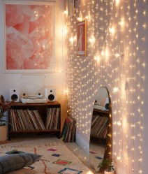Criando um feriado ou uma decoração interessante com guirlandas: 145+ (fotos) de decoração deslumbrante, janelas, árvores de Natal, paredes. Idéias arrojadas que podem mudar seu interior. 4 master classes