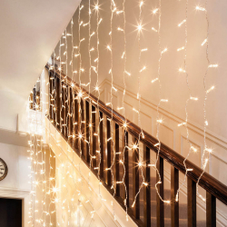 Criando um feriado ou uma decoração interessante com guirlandas: 145+ (fotos) de decoração deslumbrante, janelas, árvores de Natal, paredes. Idéias arrojadas que podem mudar seu interior. 4 master classes