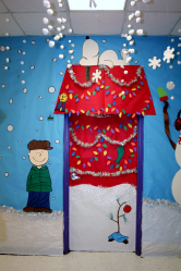 Idéias legais com as próprias mãos: Decorações na porta para todas as ocasiões (80 + Foto). Design sazonal e temático (+ Avaliações)